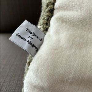 Chandler 4 Corners Daring Dogs Hooked Wool Pillow